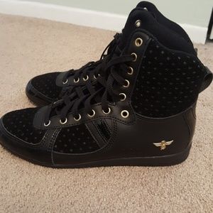 creative recreational shoes